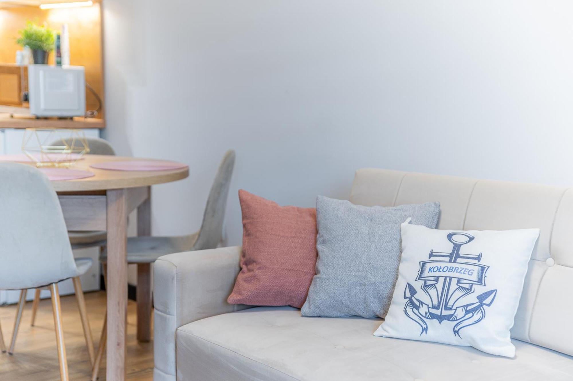 Horyzont Apartamenty - Kapitanski Mostek- Blisko Portu- Sniadania Kołobrzeg Esterno foto