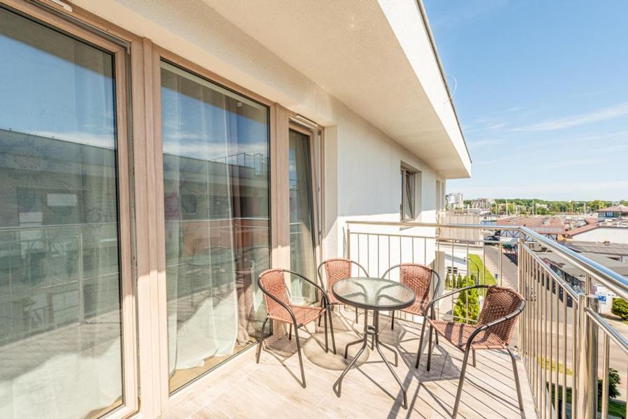 Horyzont Apartamenty - Kapitanski Mostek- Blisko Portu- Sniadania Kołobrzeg Esterno foto