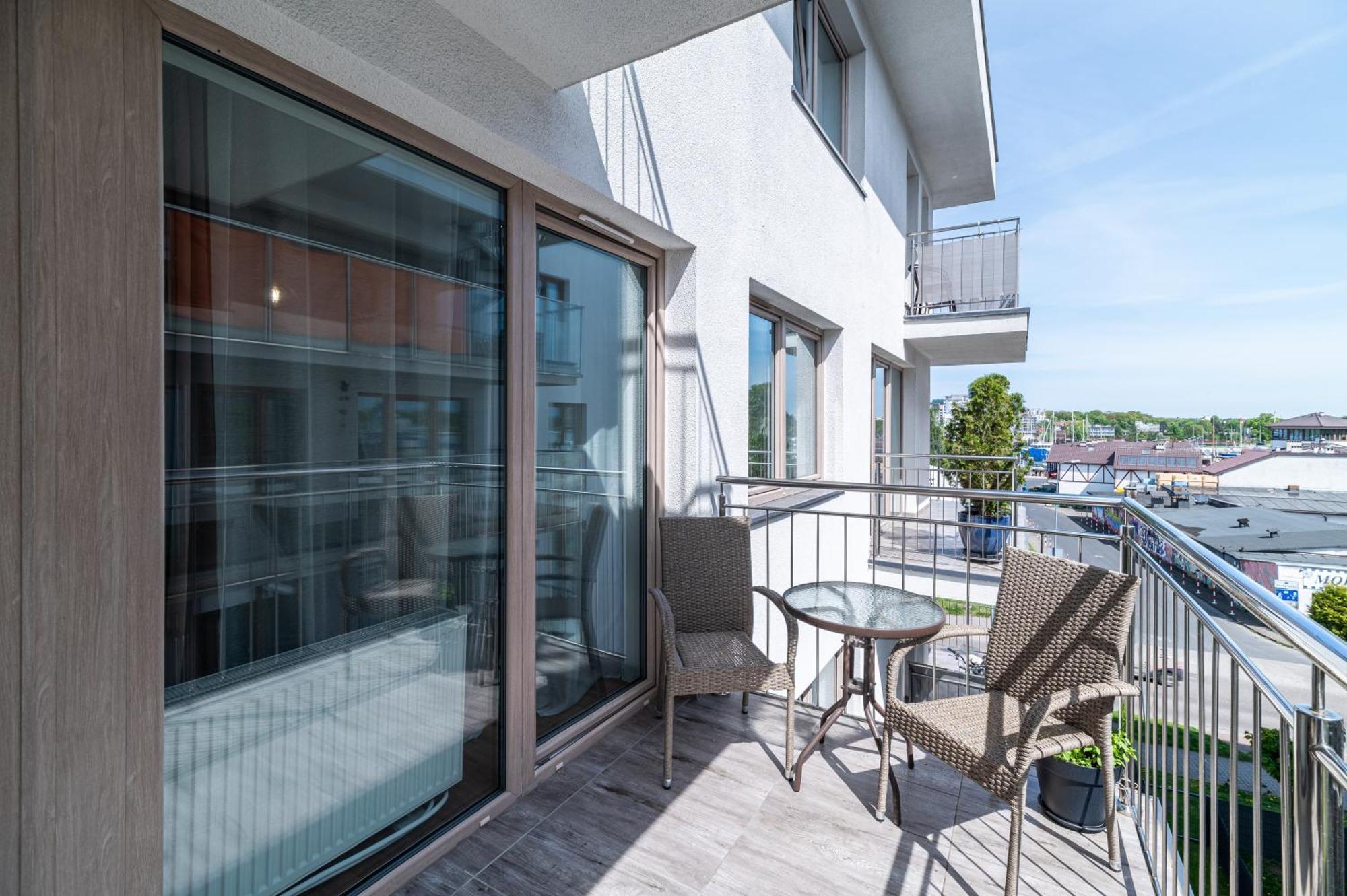 Horyzont Apartamenty - Kapitanski Mostek- Blisko Portu- Sniadania Kołobrzeg Esterno foto